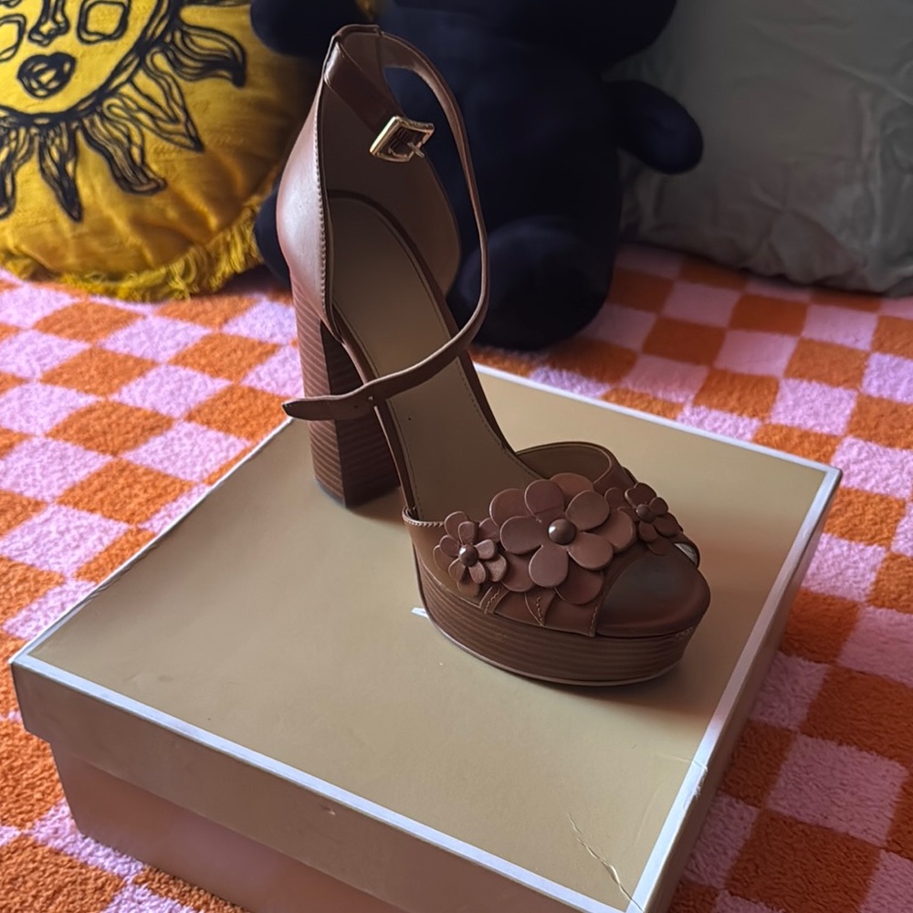 MICHAEL Michael Kors Brown Classic Heels